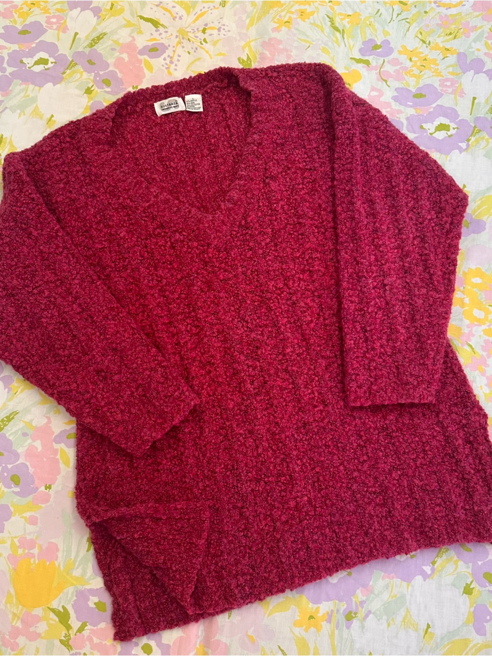Vintage 80s 90s Sostanza Bouclé Sweater | Magenta Fuzzy Knit Pullover | Women’s